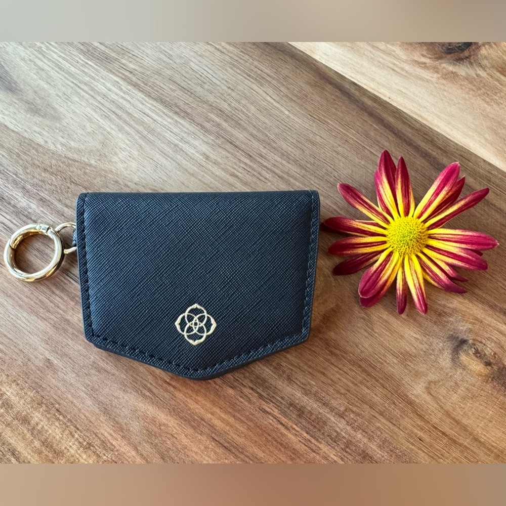 🖤 KENDRA SCOTT Black and Gold Key and Card Holder